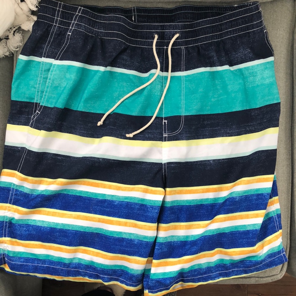 Mens old navy size XL bathing suit.